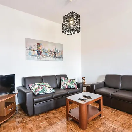 Two-bedroom In Svpetar سفيتي بيتار